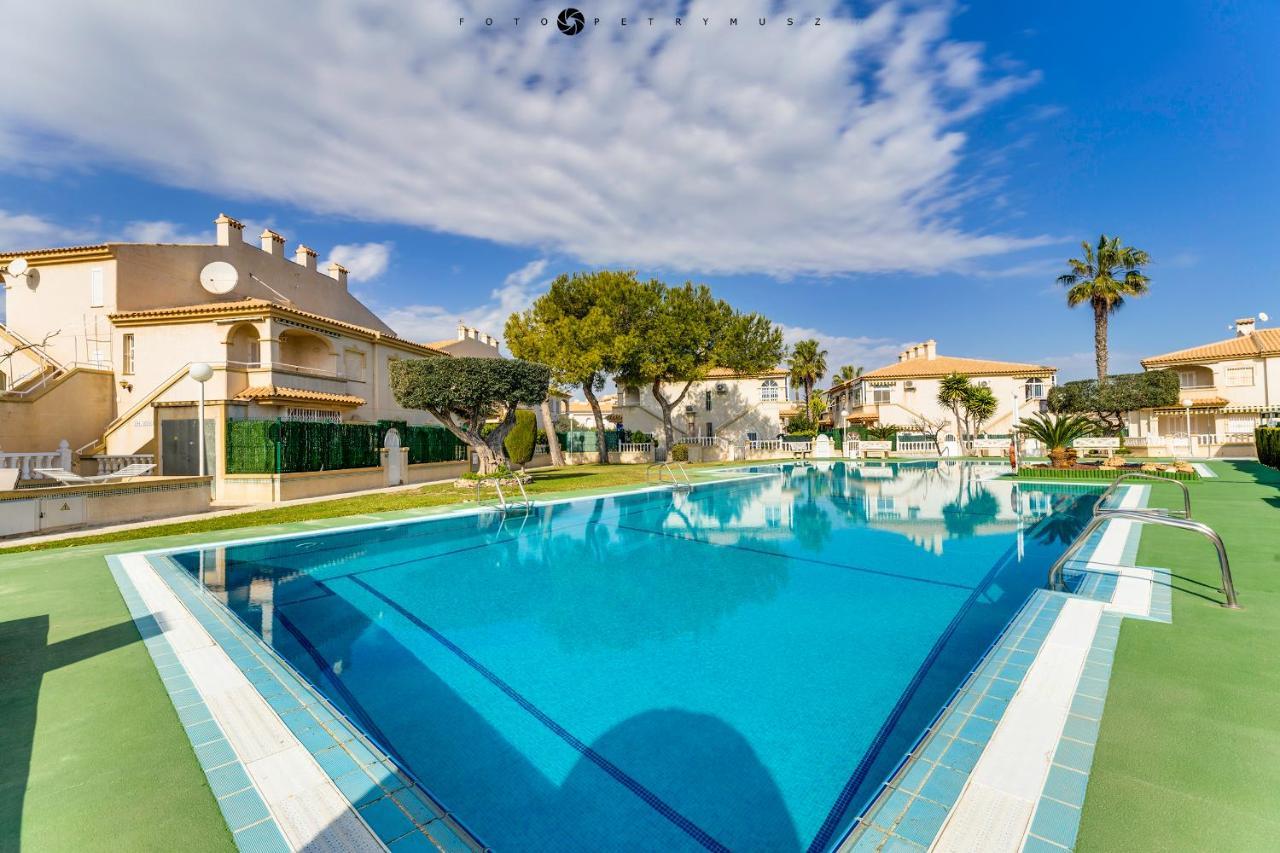 Apartamento Casa Del Mar By La Mata Torrevieja Exterior foto